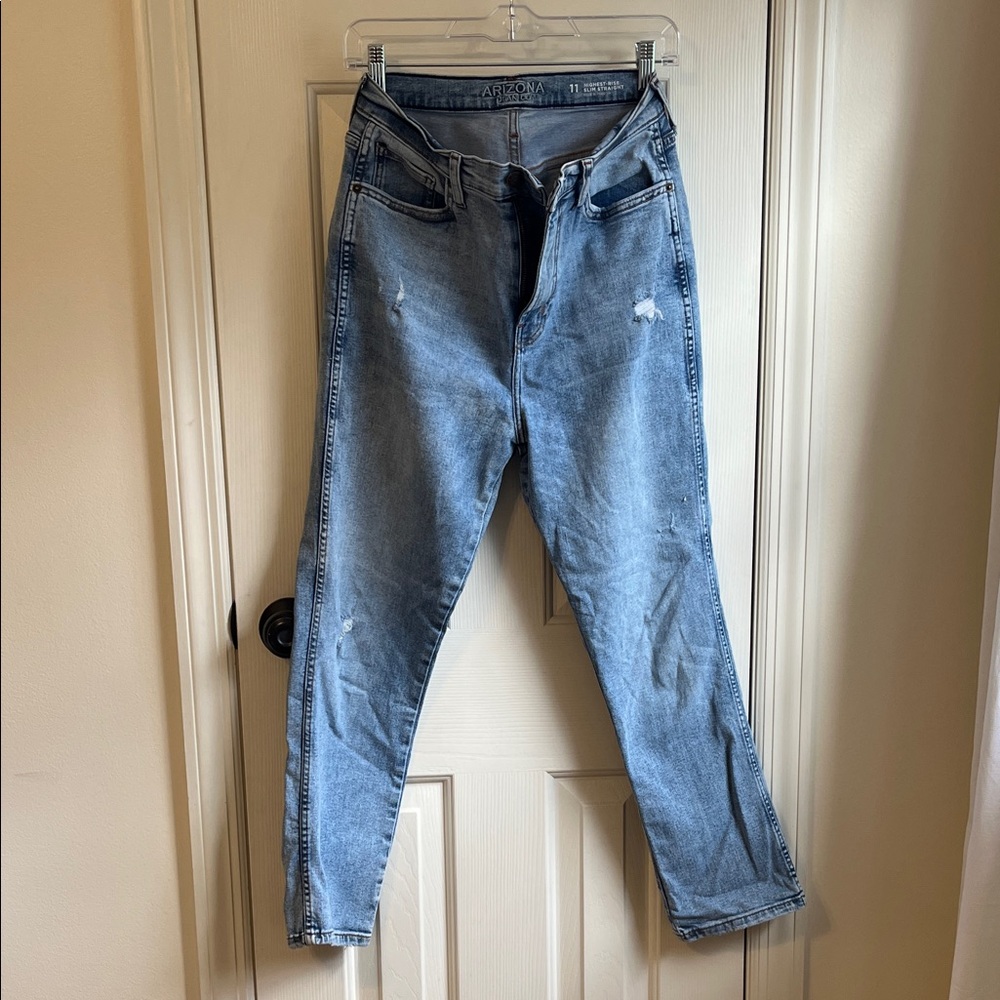 Arizona Jean Company Light Blue Slim Straight Jeans